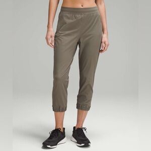 Lululemon Adapted State High-Rise Cropped Jogger 23”